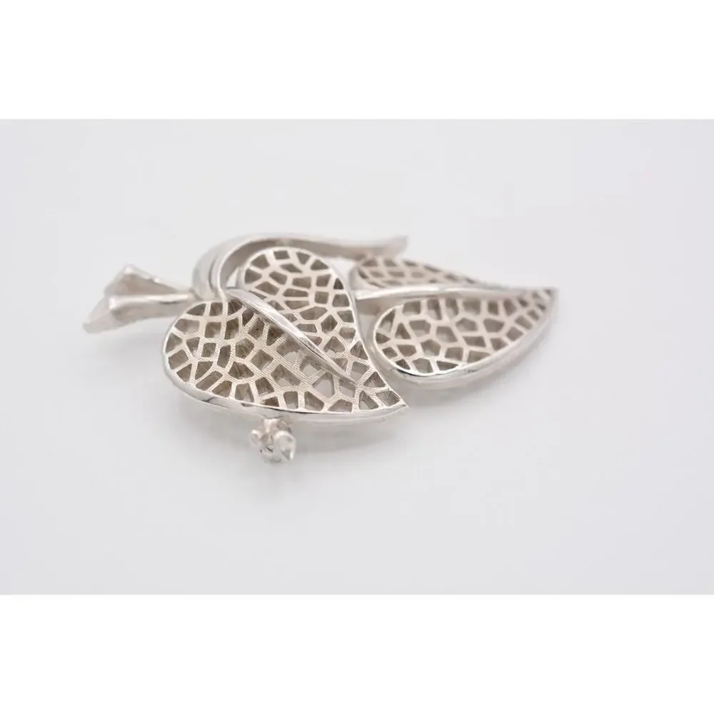 Crown Trifari Vintage Leaf Pin Brooch Brushed Silver Filigree Signed 1940s Bin5A